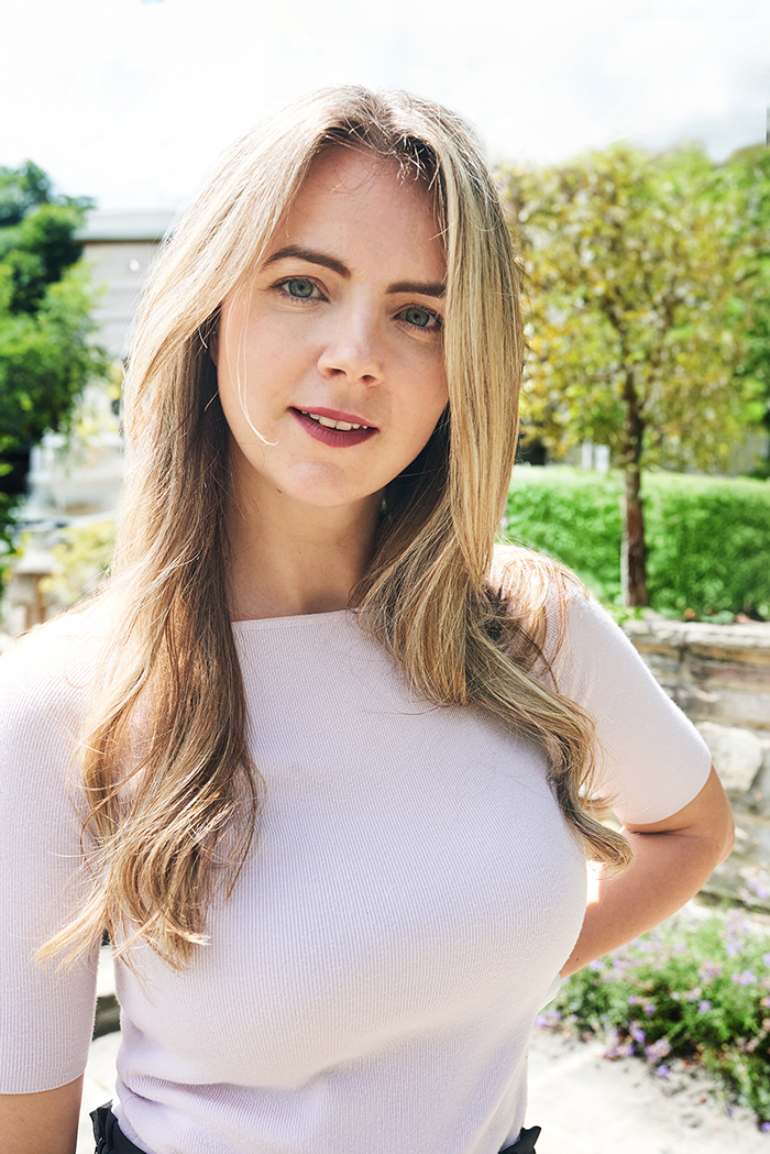 Leah Johnston Headshot