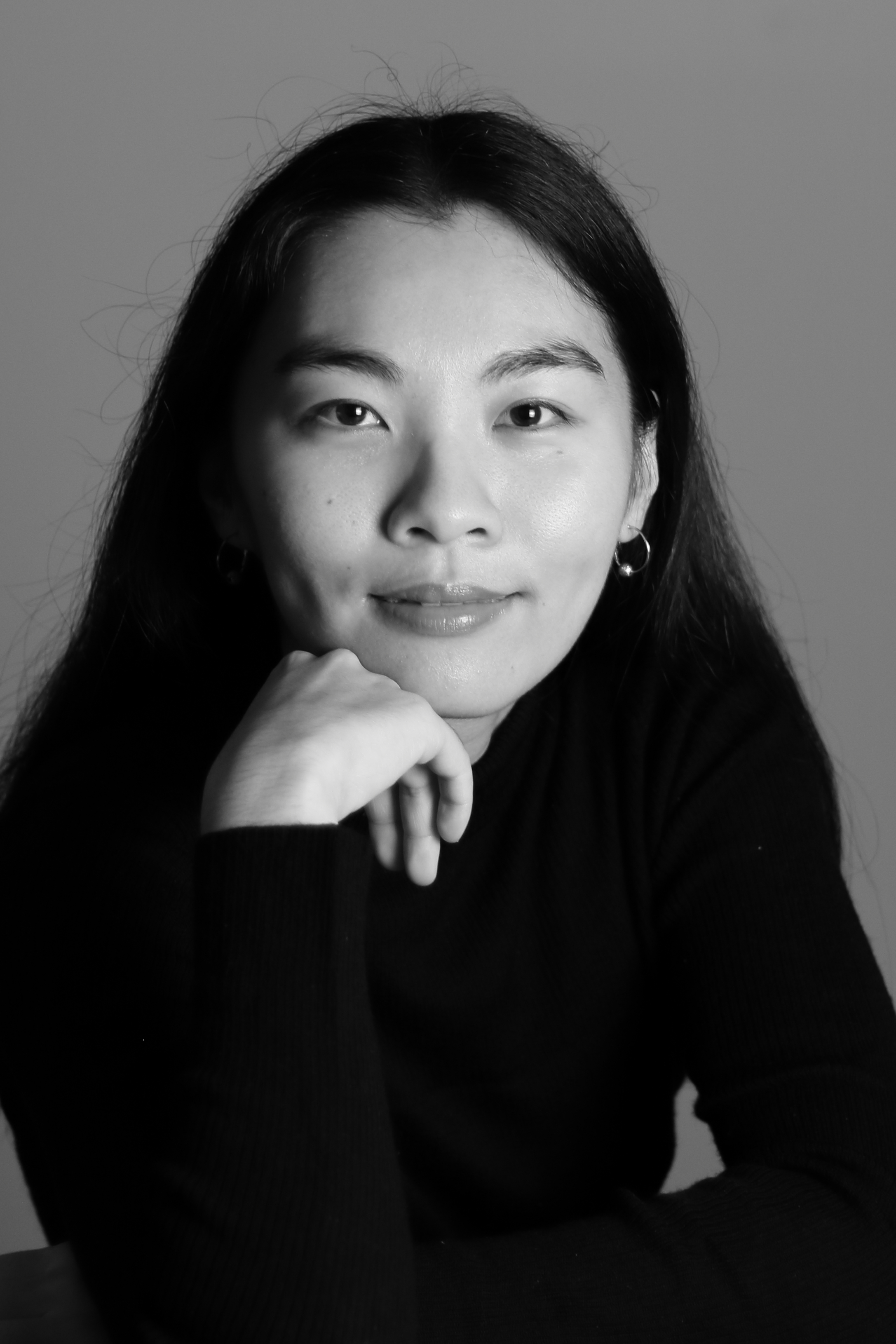 Headshot of Vivian Zhou